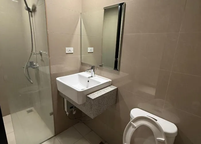 Panoramic Seaview 2br Near Okada, Moa & Airport *